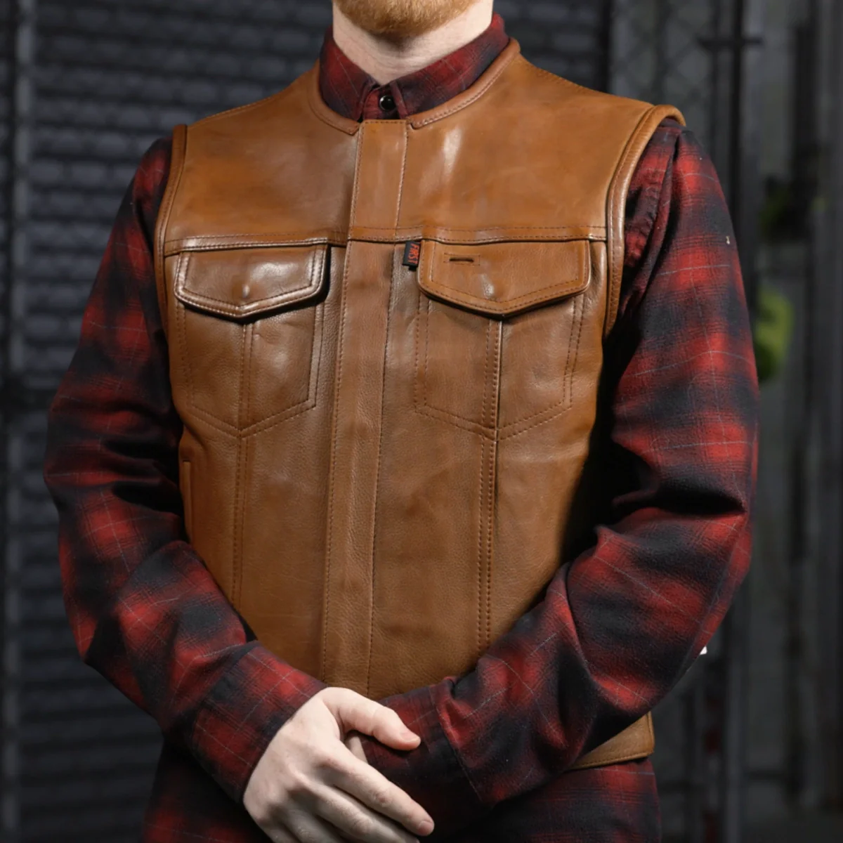 Lowside Men's Motorcycle Leather Vest - Image 14